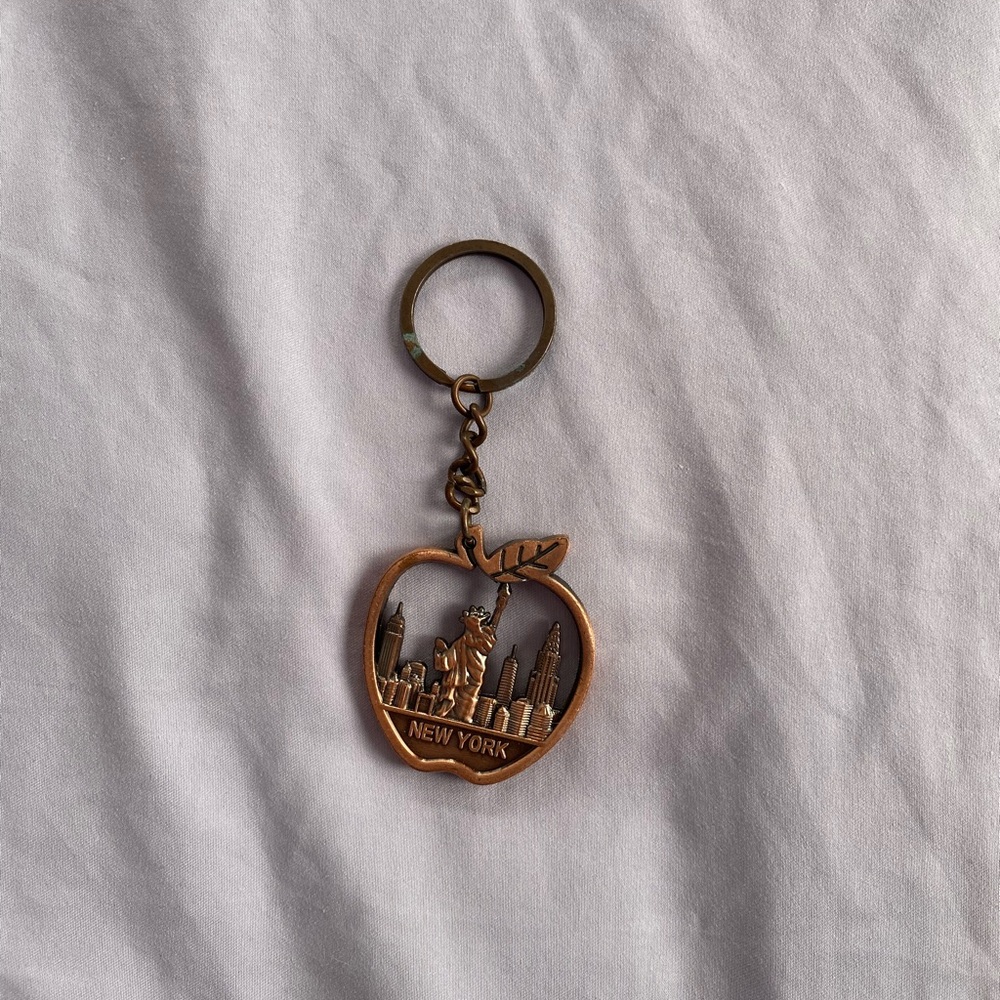 Vintage New York Apple Keychain